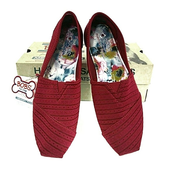red skechers bobs